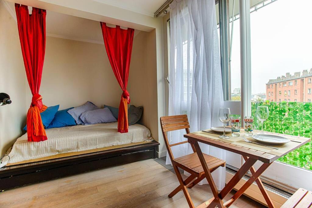 Studio With Balcony Париж Экстерьер фото